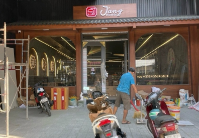 Thiết kế thi công nội thất nhà hàng lẩu nướng Jang House Long Xuyên